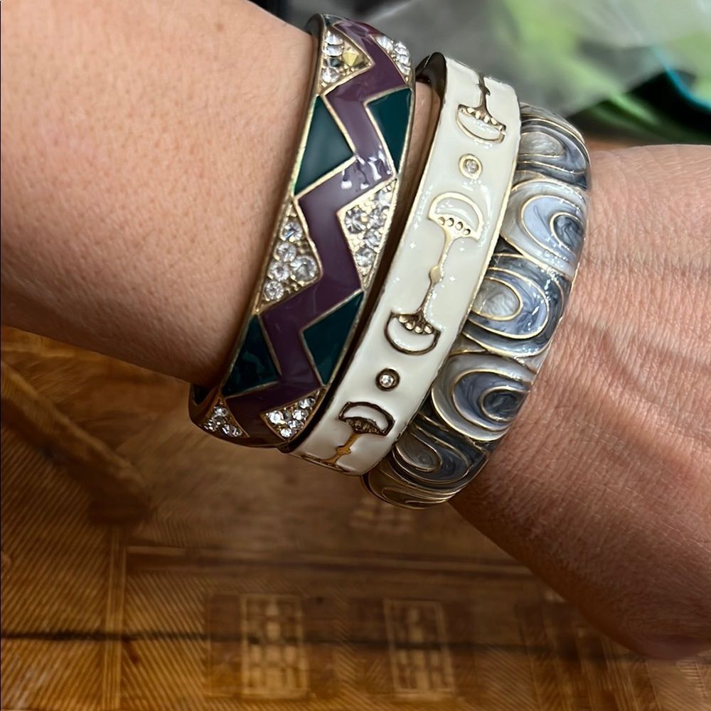 Elegant Multicolor Bangle Set